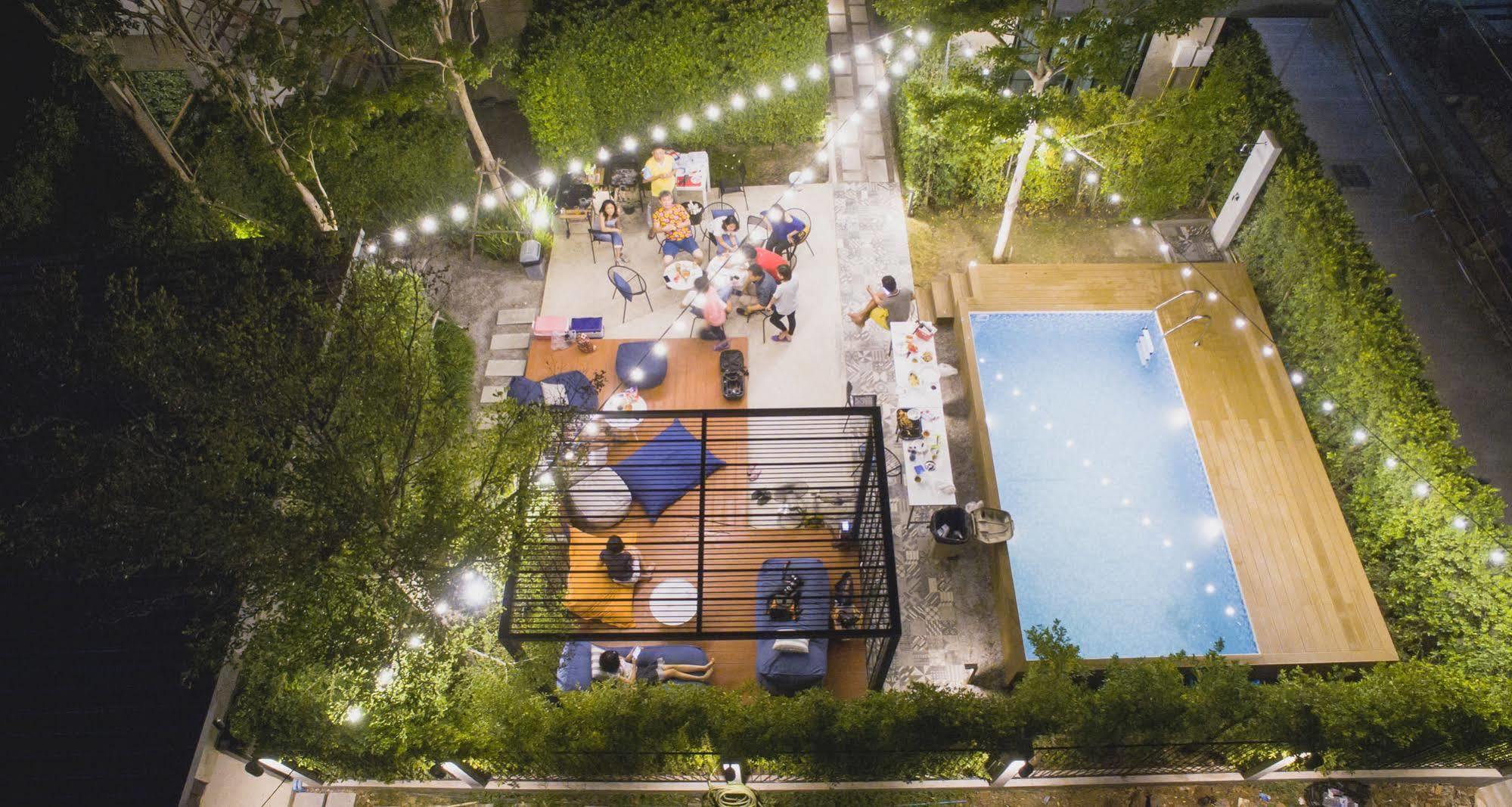 The Restro Hotel Hua Hin Bagian luar foto
